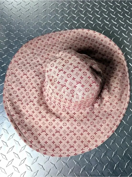 Louis Vuitton Vintage Monogram Sun Hat in Red - Picture 3 of 5
